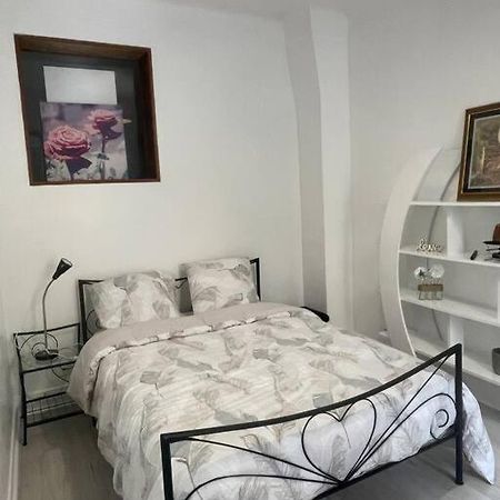 Cosy Apartment In Paris Saint-Ouen (Seine-Saint-Denis) Exterior foto