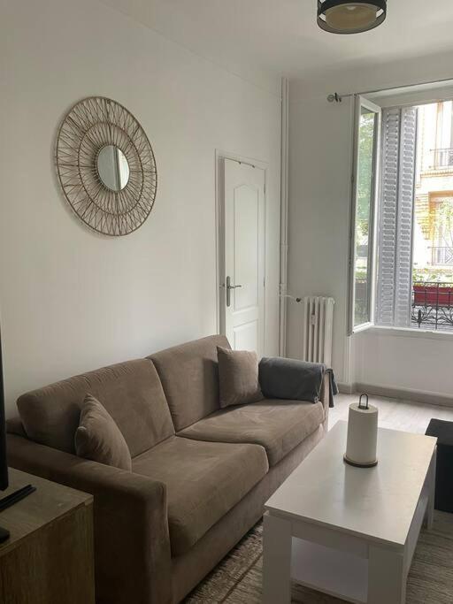 Cosy Apartment In Paris Saint-Ouen (Seine-Saint-Denis) Exterior foto